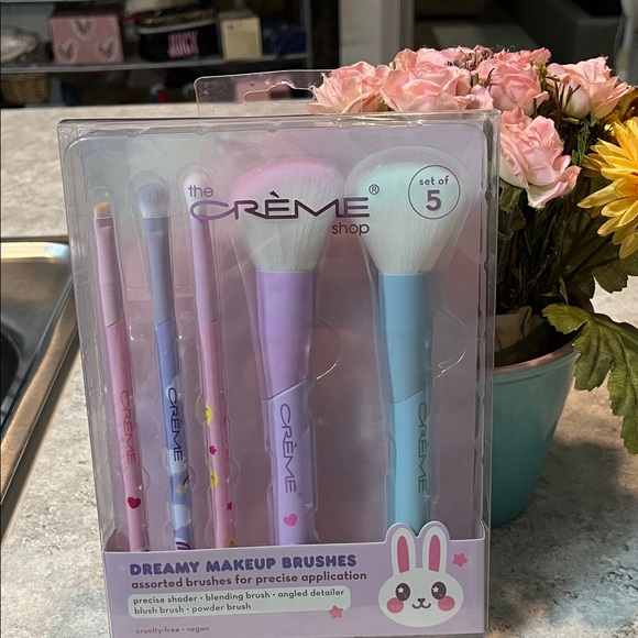The Crème Shop Dreamy Makeup Brushes Set - Pink, Purple, Blue - Picture 1 of 3